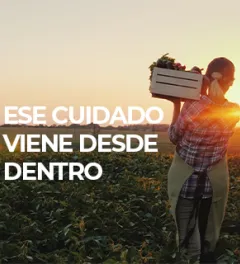 alt text: mujer en un campo al final de la tarde con una cesta. Ese cuidado viene desde dentro
